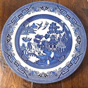 Vintage Blue Willow Dinner Plates Set of 4 | Churchill Blue White China